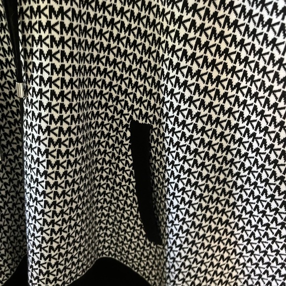 Michael Kors Zip Up Cape - Picture 8 of 8